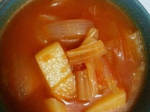 【簡単】冷蔵庫にあるもので！トマトスープ